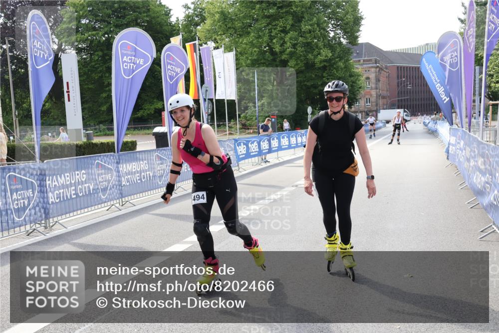 29.06.2025 - hella hamburg halbmarathon Strokosch-Dieckow http://msf.ph/oto/8202466 29.06.2025 09:54:04 Ziel 20045, 20494, 20506 meine-sportfotos.de