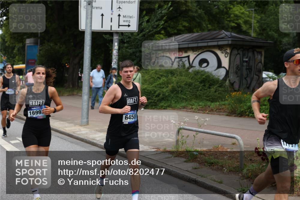29.06.2025 - hella hamburg halbmarathon Yannick Fuchs http://msf.ph/oto/8202477 29.06.2025 10:32:08 20KM 1290, 1505, 2196, 2404, 2767, 3790, 5042, 5791, 5923, 6047, 6458, 9017, 9914, 10190, 10451, 11106, 11423, 12739, 12900, 13141, 13148, 13372, 13854, 14387, 15178, 15410, 16992, 17125, 17137, 18103, 18159, 18216, 18357, 18986 meine-sportfotos.de