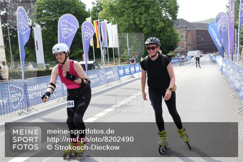 29.06.2025 - hella hamburg halbmarathon Strokosch-Dieckow http://msf.ph/oto/8202490 29.06.2025 09:54:05 Ziel 20036, 20045, 20494, 20506 meine-sportfotos.de
