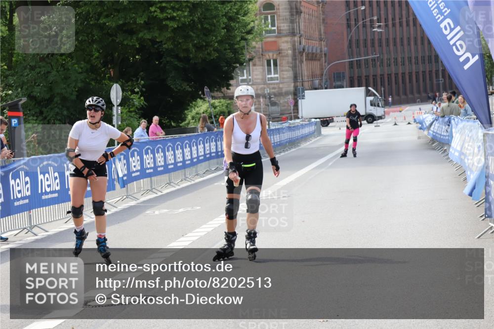 29.06.2025 - hella hamburg halbmarathon Strokosch-Dieckow http://msf.ph/oto/8202513 29.06.2025 09:54:09 Ziel 20036, 20045, 20494, 20506 meine-sportfotos.de