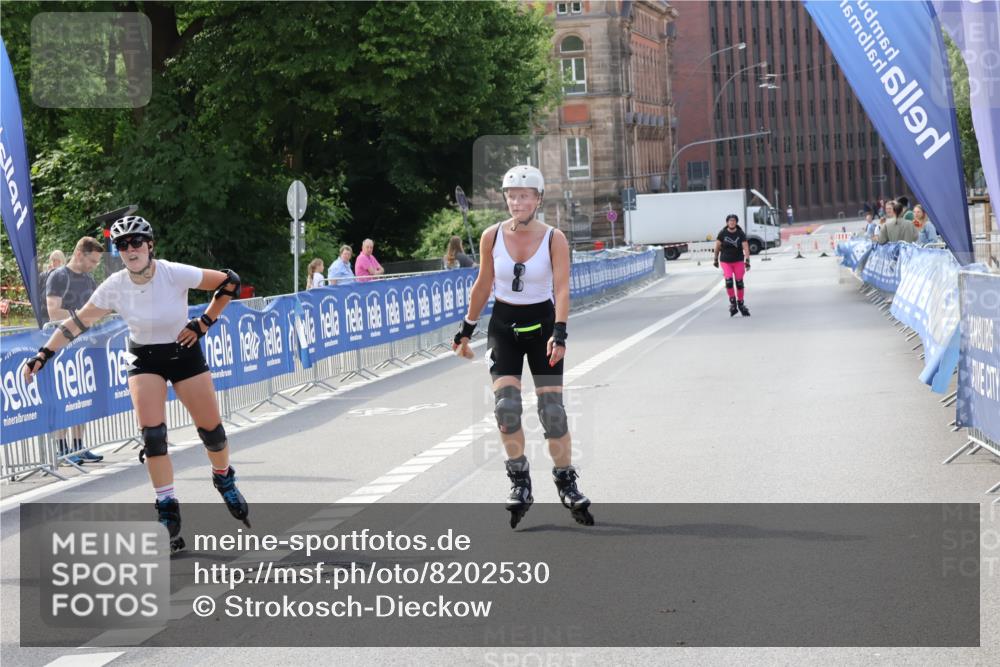 29.06.2025 - hella hamburg halbmarathon Strokosch-Dieckow http://msf.ph/oto/8202530 29.06.2025 09:54:10 Ziel 20036, 20045, 20494, 20506 meine-sportfotos.de