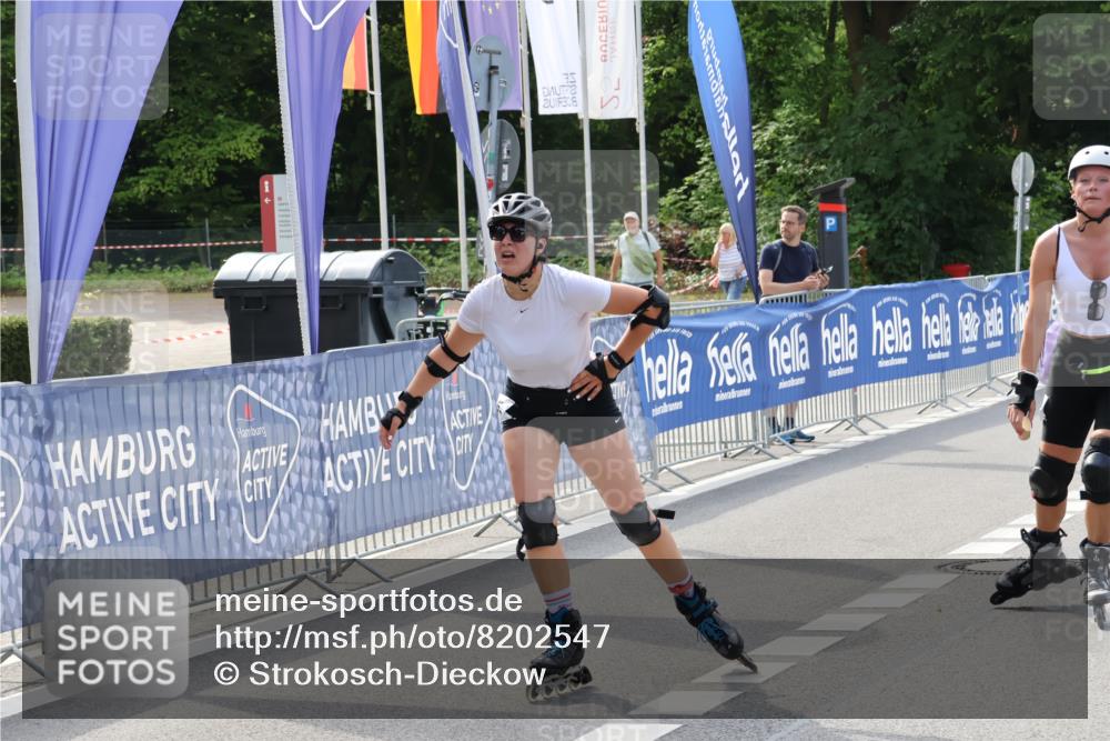 29.06.2025 - hella hamburg halbmarathon Strokosch-Dieckow http://msf.ph/oto/8202547 29.06.2025 09:54:11 Ziel 20036, 20045, 20506 meine-sportfotos.de