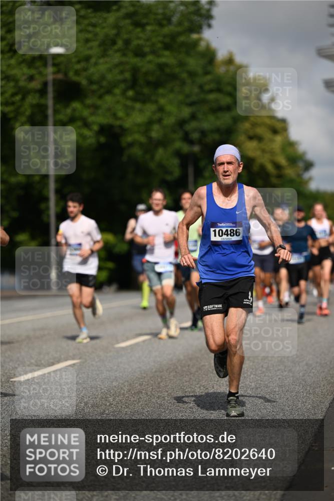 29.06.2025 - hella hamburg halbmarathon Dr. Thomas Lammeyer http://msf.ph/oto/8202640 29.06.2025 09:48:24 Kennedybrücke 1758, 2746, 3043, 3201, 4050, 5070, 5269, 5328, 5746, 6619, 6781, 7272, 8209, 8883, 9137, 9381, 10156, 10171, 10486, 11169, 11413 meine-sportfotos.de