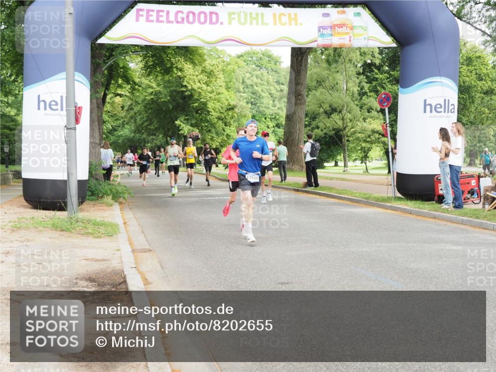 29.06.2025 - hella hamburg halbmarathon MichiJ http://msf.ph/oto/8202655 29.06.2025 10:21:50 Zwischen KM18-KM19 1407, 2746, 3935, 4463, 4679, 8062, 10927, 12899, 13686, 14028, 18562, 18563 meine-sportfotos.de