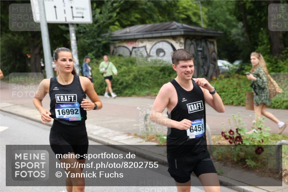 29.06.2025 - hella hamburg halbmarathon Yannick Fuchs http://msf.ph/oto/8202755 29.06.2025 10:32:09 20KM 1290, 1505, 2196, 2404, 3790, 5042, 5791, 5923, 6047, 6458, 9017, 9914, 9944, 10190, 10451, 10922, 11106, 11423, 12739, 12900, 13141, 13148, 13372, 13854, 14387, 15178, 15410, 16992, 17125, 17137, 18103, 18159, 18216, 18357, 18986 meine-sportfotos.de