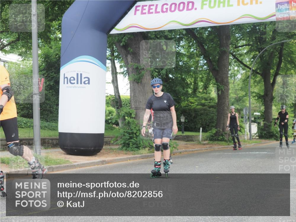 29.06.2025 - hella hamburg halbmarathon KatJ http://msf.ph/oto/8202856 29.06.2025 09:31:30 Zwischen KM18-KM19  meine-sportfotos.de