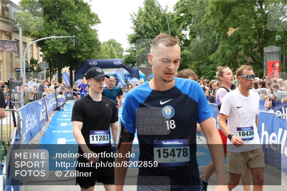 29.06.2025 - hella hamburg halbmarathon Zöllner http://msf.ph/oto/8202859 29.06.2025 10:47:54 Ziel 2340, 5915, 6836, 8564, 11961, 12679, 14383, 14730, 17451, 18356, 18836 meine-sportfotos.de