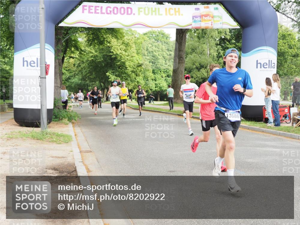 29.06.2025 - hella hamburg halbmarathon MichiJ http://msf.ph/oto/8202922 29.06.2025 10:21:51 Zwischen KM18-KM19 1407, 2746, 4463, 4679, 8062, 10927, 11150, 12899, 13686, 14028, 18562, 18563 meine-sportfotos.de