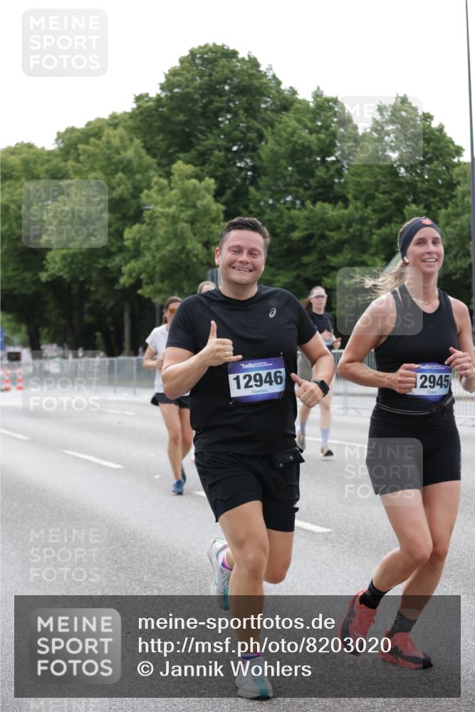 29.06.2025 - hella hamburg halbmarathon Jannik Wohlers http://msf.ph/oto/8203020 29.06.2025 10:25:37 Lombardsbrücke 1479, 4797, 5497, 6663, 8276, 8674, 10219, 11139, 11596, 11828, 11859, 12838, 12945, 12946, 14063, 14179, 14223, 14356, 14726, 17369, 19144 meine-sportfotos.de