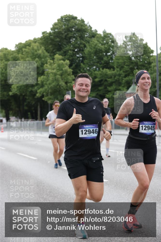 29.06.2025 - hella hamburg halbmarathon Jannik Wohlers http://msf.ph/oto/8203046 29.06.2025 10:25:37 Lombardsbrücke 1479, 4797, 5497, 6663, 8276, 8674, 10219, 11139, 11596, 11828, 11859, 12838, 12945, 12946, 14063, 14179, 14223, 14356, 14726, 17369, 19144 meine-sportfotos.de