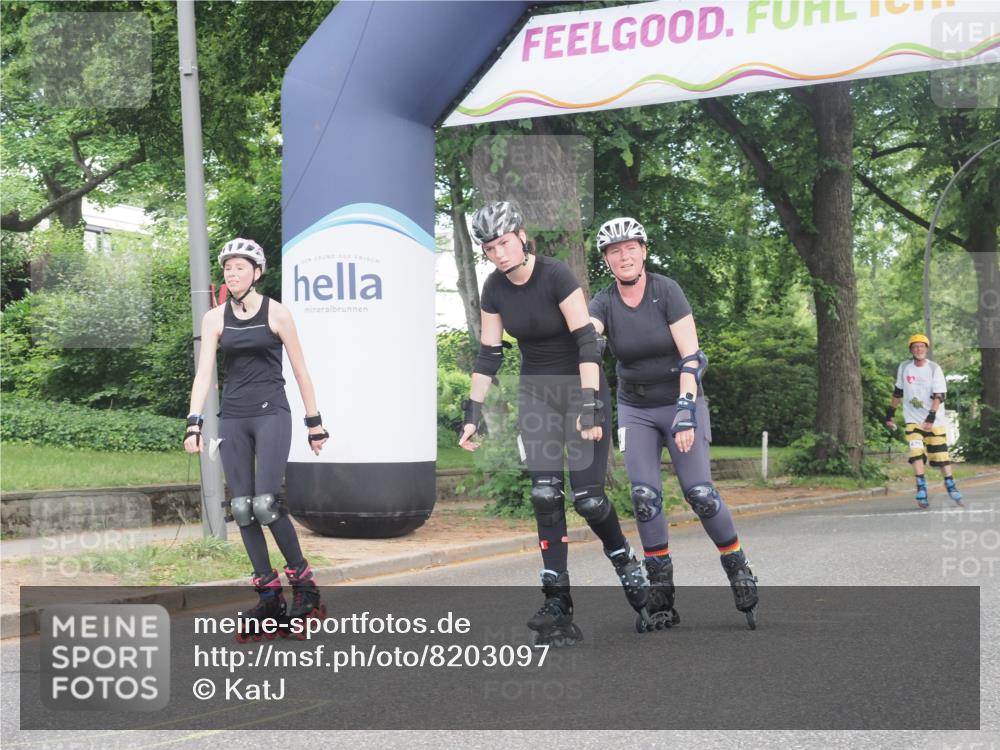 29.06.2025 - hella hamburg halbmarathon KatJ http://msf.ph/oto/8203097 29.06.2025 09:31:33 Zwischen KM18-KM19  meine-sportfotos.de