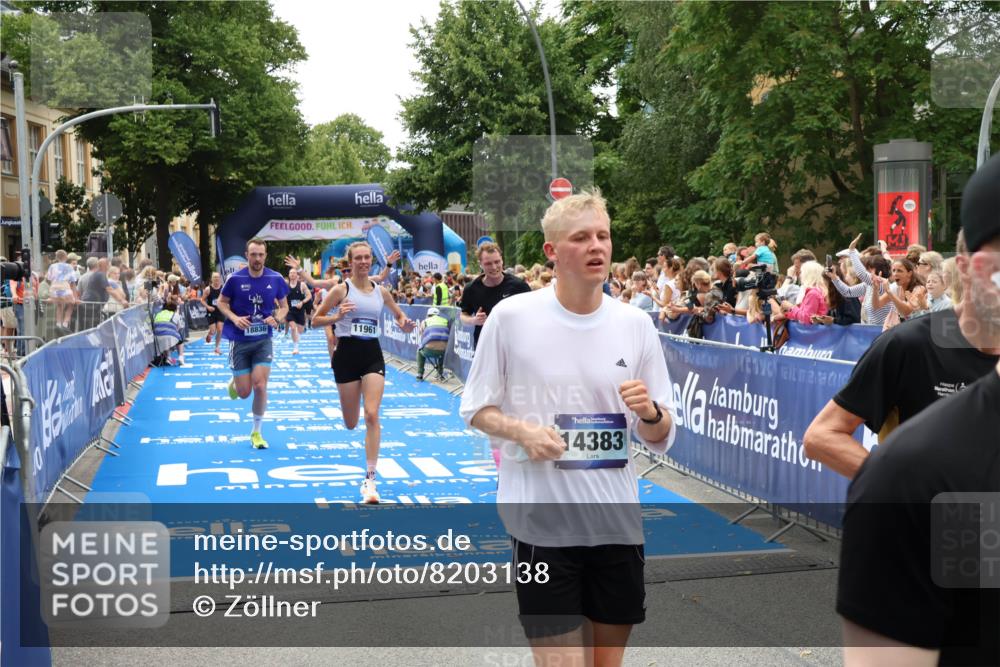 29.06.2025 - hella hamburg halbmarathon Zöllner http://msf.ph/oto/8203138 29.06.2025 10:47:57 Ziel 1604, 1613, 5022, 6836, 11961, 14730, 15333, 16766, 17451, 18356, 18836 meine-sportfotos.de