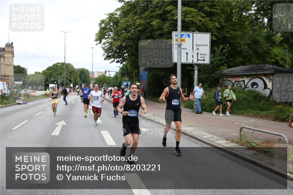 29.06.2025 - hella hamburg halbmarathon Yannick Fuchs http://msf.ph/oto/8203221 29.06.2025 10:32:10 20KM 1290, 1505, 2196, 2404, 3790, 5042, 5791, 5923, 6047, 6458, 9017, 9914, 9944, 10190, 10451, 10922, 11106, 11423, 12739, 12900, 13141, 13148, 13372, 13854, 14387, 15410, 16992, 17137, 18103, 18159, 18216, 18357, 18986 meine-sportfotos.de