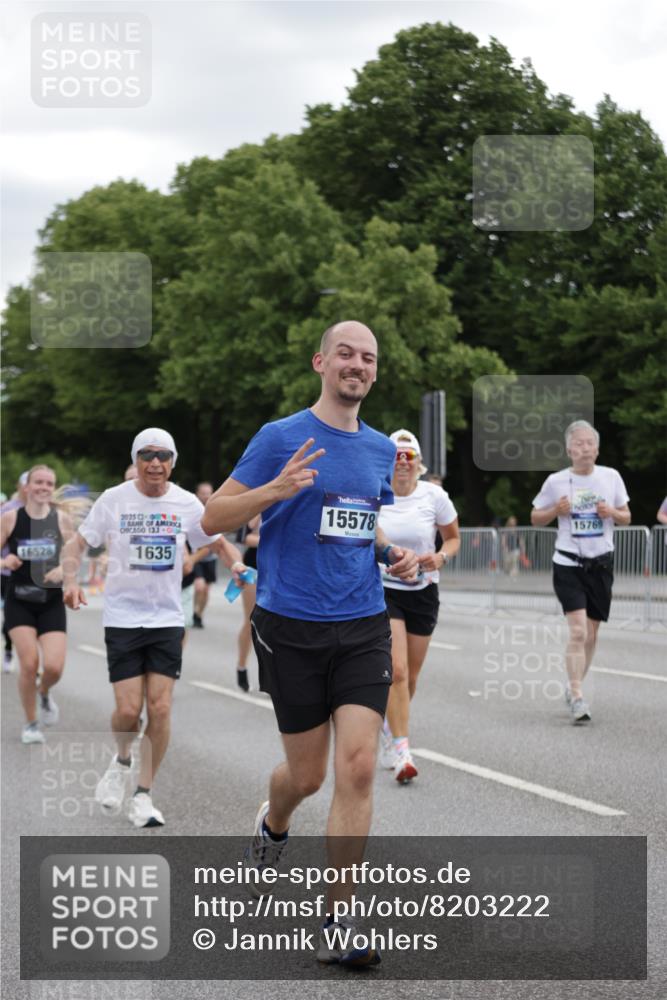 29.06.2025 - hella hamburg halbmarathon Jannik Wohlers http://msf.ph/oto/8203222 29.06.2025 11:16:05 Lombardsbrücke 1247, 1635, 2300, 2605, 2671, 3471, 3640, 3864, 3865, 4130, 4486, 4725, 5136, 5900, 6107, 7009, 7010, 7180, 7281, 8042, 8711, 9106, 10318, 10601, 12671, 12740, 13004, 13578, 13817, 14263, 14264, 14480, 14569, 14829, 15121, 15578, 15769, 16071, 16072, 16528, 17336, 17621, 18043 meine-sportfotos.de