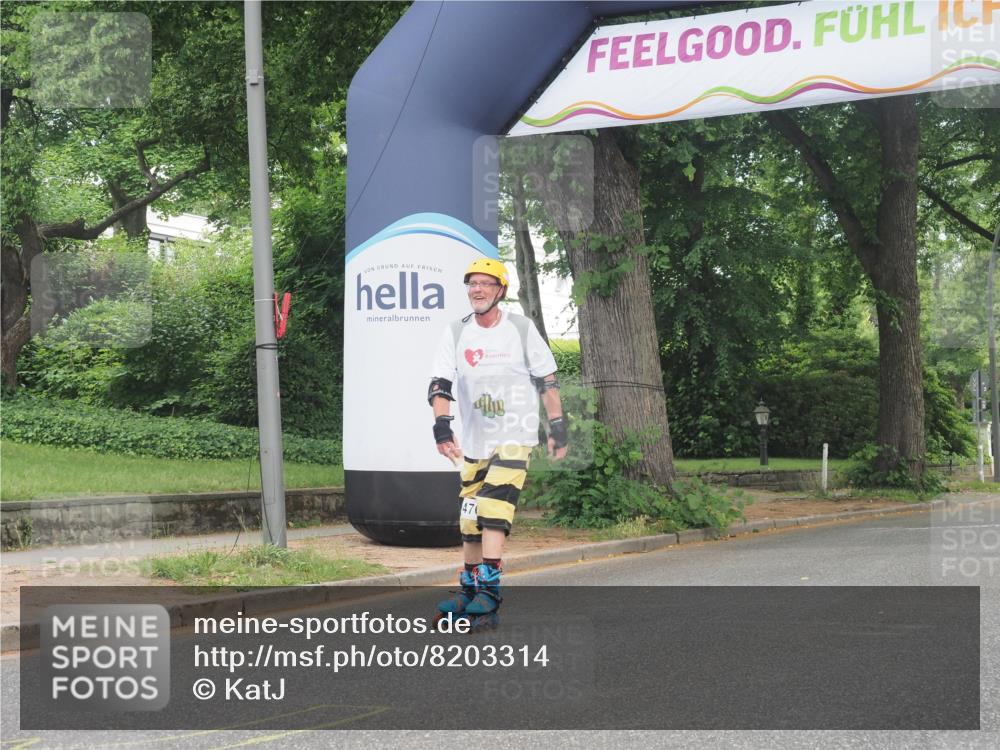 29.06.2025 - hella hamburg halbmarathon KatJ http://msf.ph/oto/8203314 29.06.2025 09:31:35 Zwischen KM18-KM19  meine-sportfotos.de