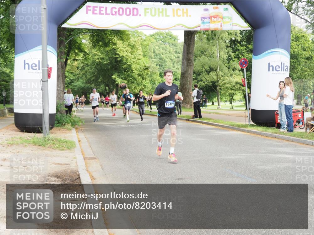 29.06.2025 - hella hamburg halbmarathon MichiJ http://msf.ph/oto/8203414 29.06.2025 10:21:56 Zwischen KM18-KM19 1707, 1990, 4679, 11150, 13686, 14276, 16425 meine-sportfotos.de
