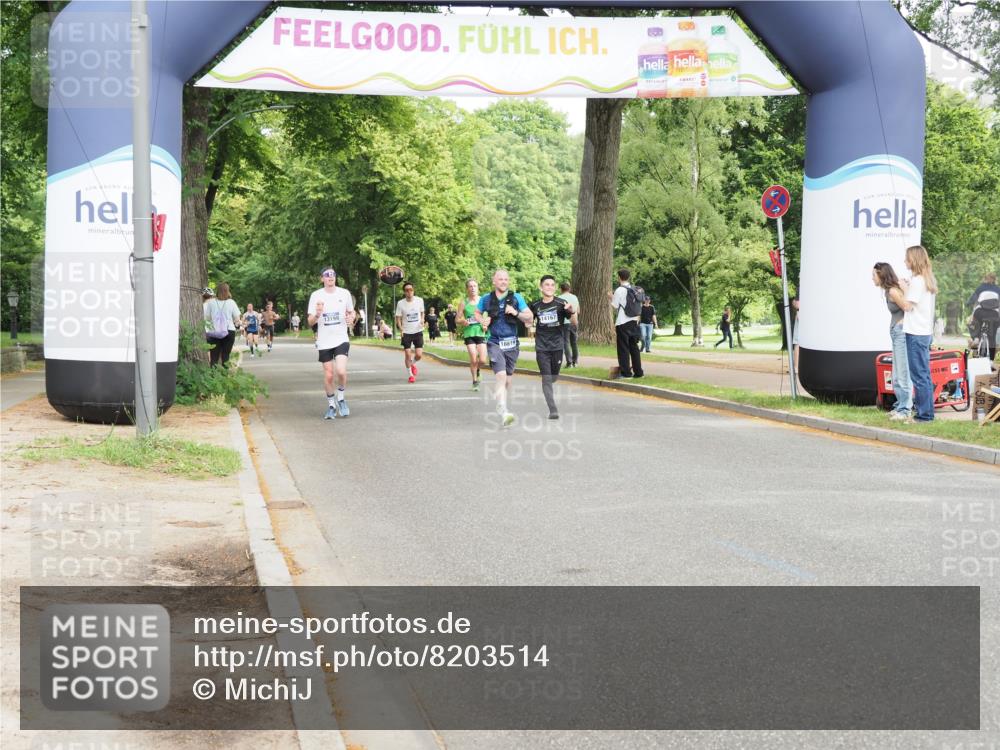 29.06.2025 - hella hamburg halbmarathon MichiJ http://msf.ph/oto/8203514 29.06.2025 10:21:58 Zwischen KM18-KM19 1707, 1990, 4679, 11150, 14276, 16425 meine-sportfotos.de