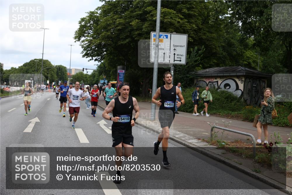 29.06.2025 - hella hamburg halbmarathon Yannick Fuchs http://msf.ph/oto/8203530 29.06.2025 10:32:10 20KM 1290, 1505, 2196, 2404, 3790, 5042, 5791, 5923, 6047, 6458, 9017, 9914, 9944, 10190, 10451, 10922, 11106, 11423, 12739, 12900, 13141, 13148, 13372, 13854, 14387, 15410, 16992, 17137, 18103, 18159, 18216, 18357, 18986 meine-sportfotos.de