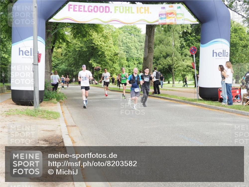 29.06.2025 - hella hamburg halbmarathon MichiJ http://msf.ph/oto/8203582 29.06.2025 10:21:59 Zwischen KM18-KM19 1707, 1990, 11150, 14276, 16425, 16619 meine-sportfotos.de