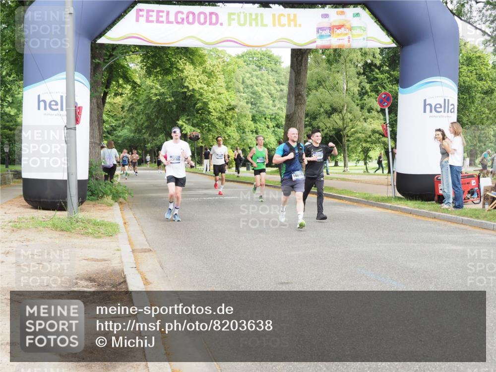 29.06.2025 - hella hamburg halbmarathon MichiJ http://msf.ph/oto/8203638 29.06.2025 10:21:59 Zwischen KM18-KM19 1707, 1990, 11150, 14276, 16425, 16619 meine-sportfotos.de