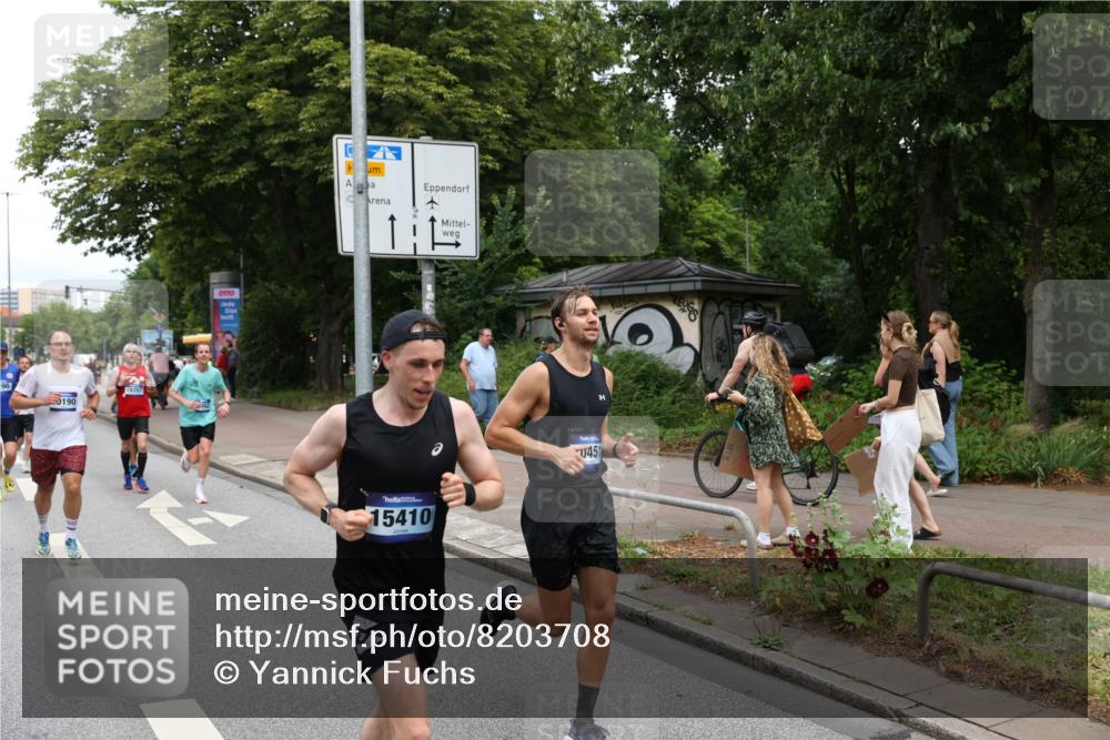 29.06.2025 - hella hamburg halbmarathon Yannick Fuchs http://msf.ph/oto/8203708 29.06.2025 10:32:10 20KM 1290, 1505, 2196, 2404, 3790, 5042, 5791, 5923, 6047, 6458, 9017, 9914, 9944, 10190, 10451, 10922, 11106, 11423, 12739, 12900, 13141, 13148, 13372, 13854, 14387, 15410, 16992, 17137, 18103, 18159, 18216, 18357, 18986 meine-sportfotos.de