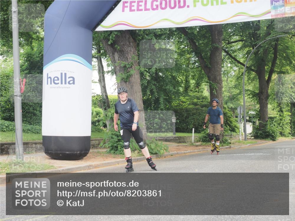 29.06.2025 - hella hamburg halbmarathon KatJ http://msf.ph/oto/8203861 29.06.2025 09:31:49 Zwischen KM18-KM19  meine-sportfotos.de