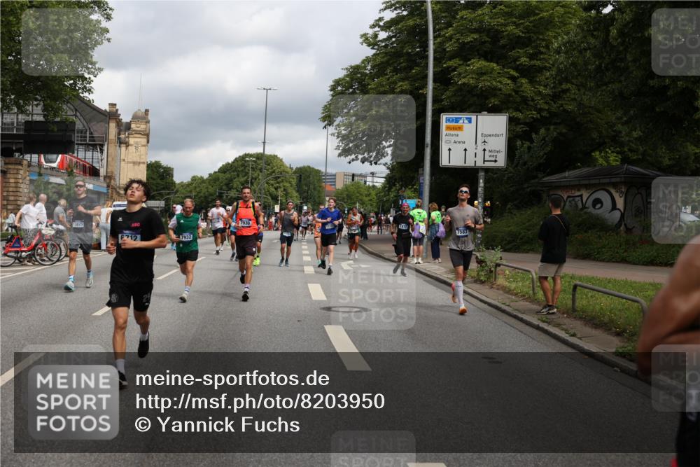 29.06.2025 - hella hamburg halbmarathon Yannick Fuchs http://msf.ph/oto/8203950 29.06.2025 10:44:50 20KM 1461, 1466, 1750, 1817, 2207, 2880, 3654, 4077, 4346, 4816, 5018, 5115, 6027, 6662, 6712, 6795, 7052, 7134, 7397, 7583, 7930, 7932, 8117, 8205, 8572, 8704, 8819, 9057, 11214, 11356, 12016, 12624, 12949, 13008, 13687, 13701, 13808, 13875, 14034, 14125, 14257, 14626, 15362, 15395, 15720, 16285, 16291, 16716, 17129, 17179, 17221, 17384, 18006, 18182, 18370, 18394, 18413, 18489 meine-sportfotos.de