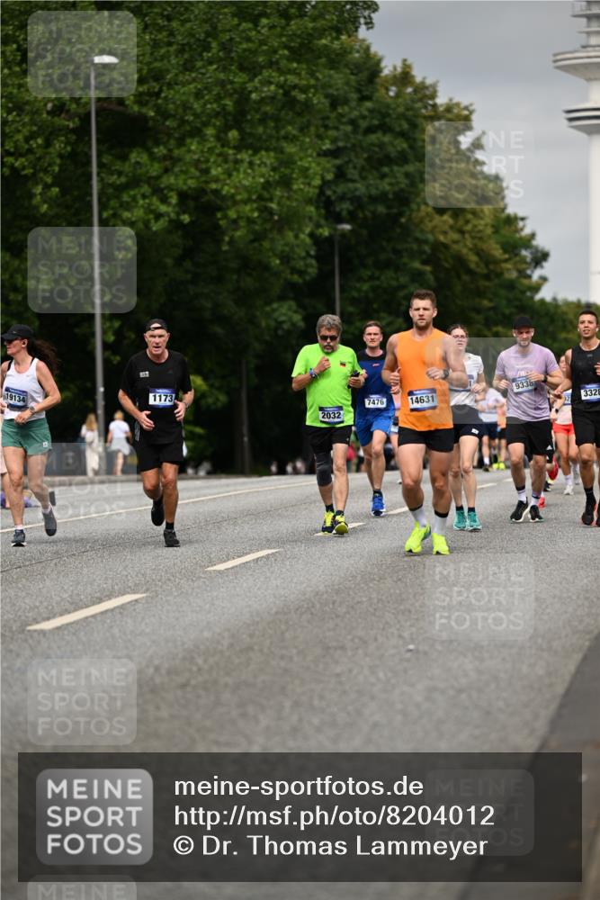 29.06.2025 - hella hamburg halbmarathon Dr. Thomas Lammeyer http://msf.ph/oto/8204012 29.06.2025 10:11:55 Kennedybrücke 1079, 1173, 1427, 1893, 2032, 2136, 3328, 3922, 3929, 4228, 5242, 5899, 6196, 6707, 6713, 6715, 7019, 7476, 7760, 9338, 9967 meine-sportfotos.de