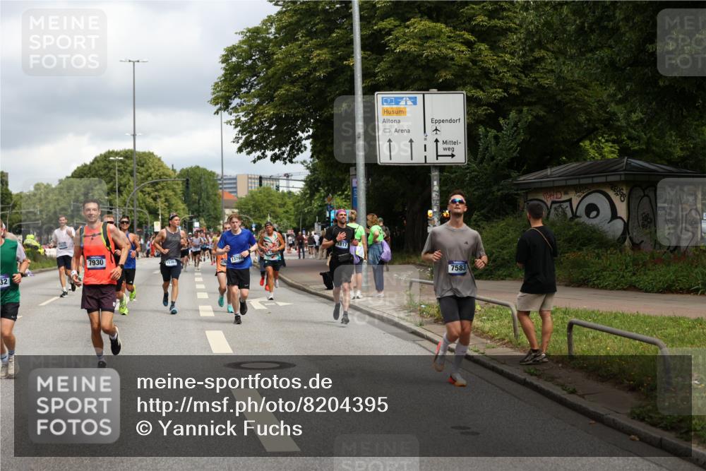 29.06.2025 - hella hamburg halbmarathon Yannick Fuchs http://msf.ph/oto/8204395 29.06.2025 10:44:50 20KM 1461, 1466, 1750, 1817, 2207, 2880, 3654, 4077, 4346, 4816, 5018, 5115, 6027, 6662, 6712, 6795, 7052, 7134, 7397, 7583, 7930, 7932, 8117, 8205, 8572, 8704, 8819, 9057, 11214, 11356, 12016, 12624, 12949, 13008, 13687, 13701, 13808, 13875, 14034, 14125, 14257, 14626, 15362, 15395, 15720, 16285, 16291, 16716, 17129, 17179, 17221, 17384, 18006, 18182, 18370, 18394, 18413, 18489 meine-sportfotos.de