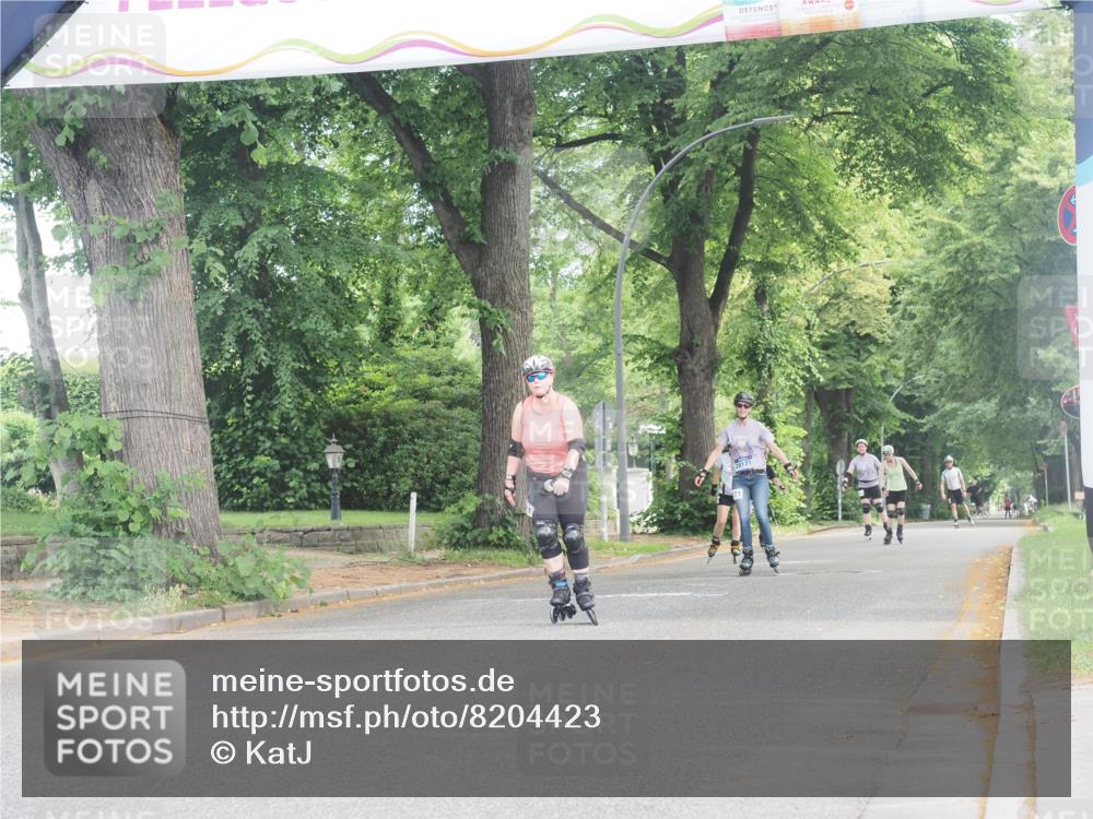 29.06.2025 - hella hamburg halbmarathon KatJ http://msf.ph/oto/8204423 29.06.2025 09:31:58 Zwischen KM18-KM19  meine-sportfotos.de
