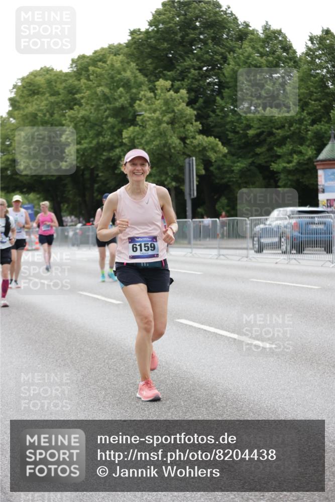 29.06.2025 - hella hamburg halbmarathon Jannik Wohlers http://msf.ph/oto/8204438 29.06.2025 10:25:49 Lombardsbrücke 3617, 4267, 4268, 4315, 6159, 8276, 8306, 8674, 8942, 11107, 11139, 12826, 12827, 14063, 14356, 14726, 17712, 19144 meine-sportfotos.de