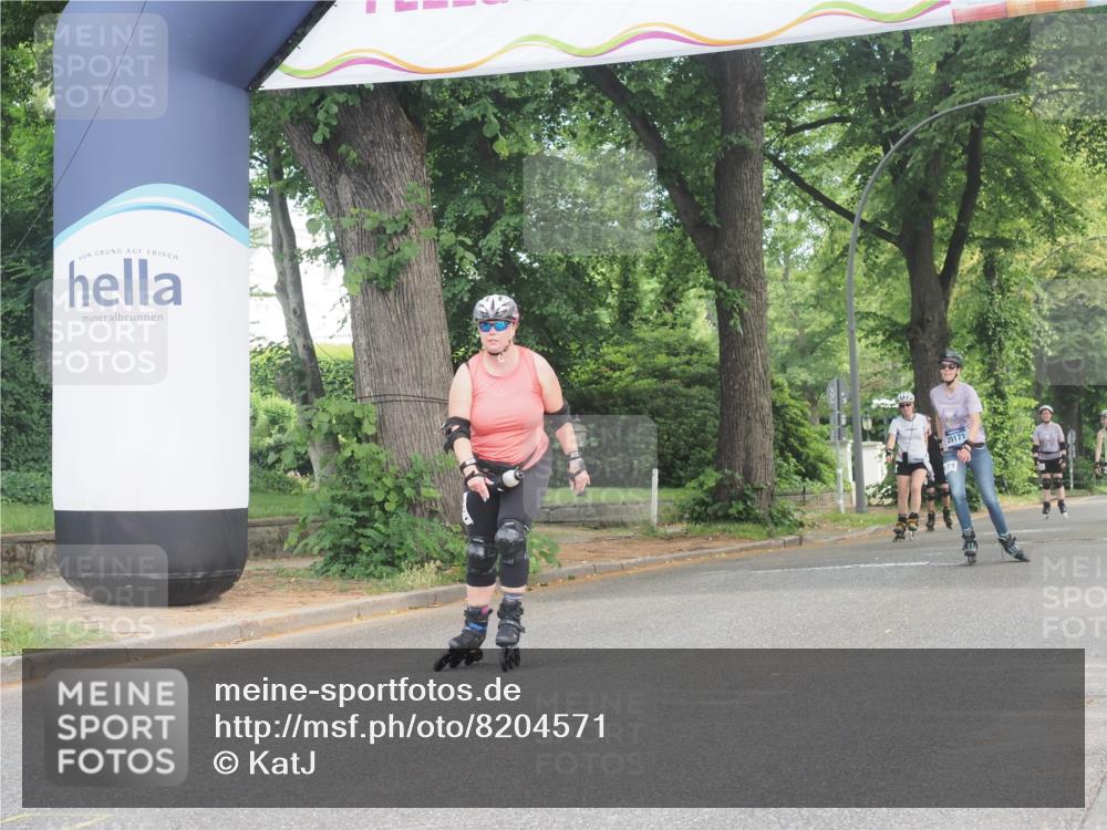 29.06.2025 - hella hamburg halbmarathon KatJ http://msf.ph/oto/8204571 29.06.2025 09:31:59 Zwischen KM18-KM19  meine-sportfotos.de