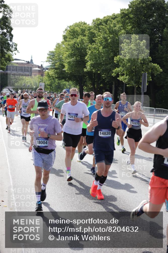 29.06.2025 - hella hamburg halbmarathon Jannik Wohlers http://msf.ph/oto/8204632 29.06.2025 09:48:27 Lombardsbrücke 1042, 1571, 2262, 3547, 4062, 4359, 4381, 5003, 5124, 5307, 6993, 7310, 7482, 8002, 8121, 8571, 9643, 10190, 10738, 11106, 11177, 11423, 12044, 13137, 13372, 13940, 14820, 15161, 15303, 15382, 15744, 16201, 17078, 17612, 18004, 18062, 18259, 18384, 18614, 19004 meine-sportfotos.de