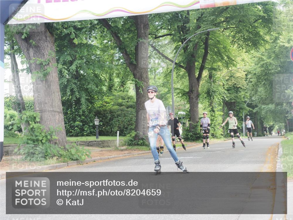 29.06.2025 - hella hamburg halbmarathon KatJ http://msf.ph/oto/8204659 29.06.2025 09:32:01 Zwischen KM18-KM19  meine-sportfotos.de
