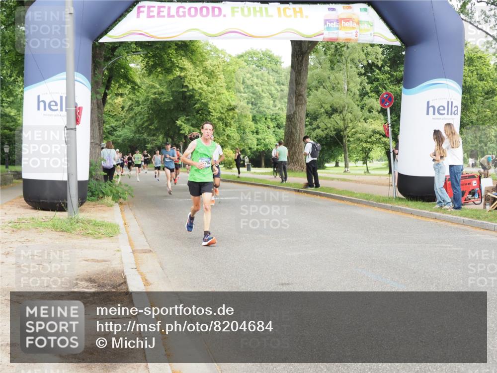 29.06.2025 - hella hamburg halbmarathon MichiJ http://msf.ph/oto/8204684 29.06.2025 10:22:15 Zwischen KM18-KM19 4749, 7723, 11929, 12595, 14289, 14784, 15887, 17117, 17175 meine-sportfotos.de