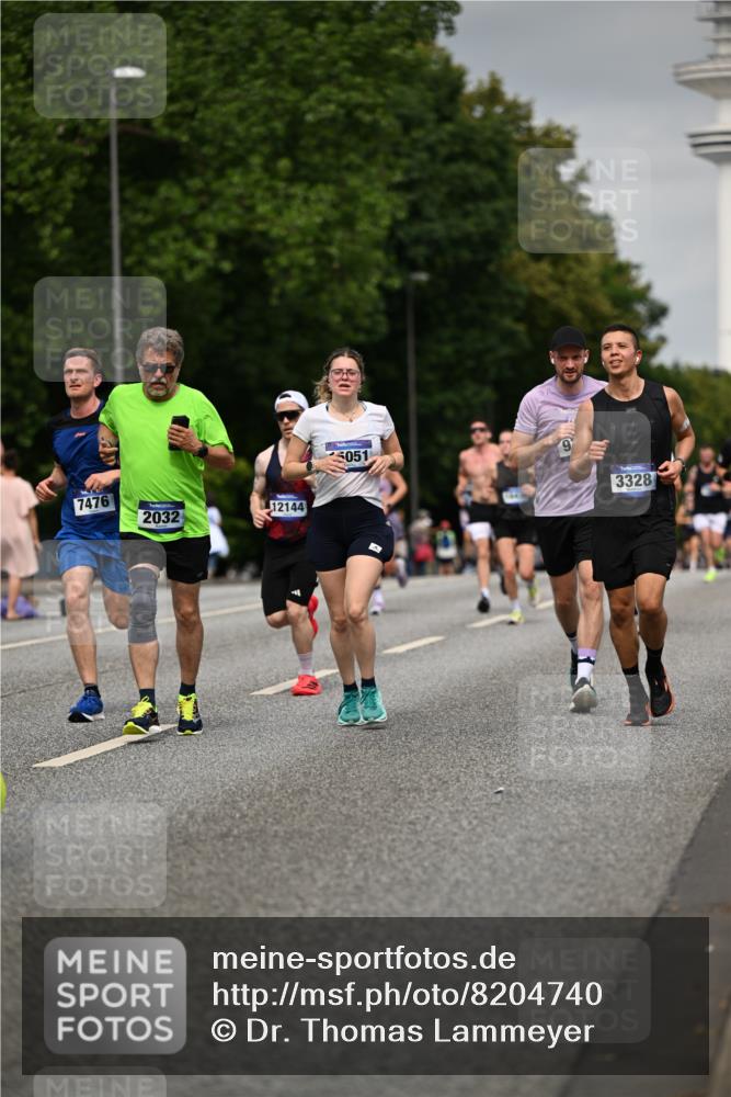 29.06.2025 - hella hamburg halbmarathon Dr. Thomas Lammeyer http://msf.ph/oto/8204740 29.06.2025 10:11:58 Kennedybrücke 1079, 1173, 1427, 1893, 2032, 2136, 3328, 3922, 3929, 4228, 5899, 6196, 7019, 7476, 7760, 9338 meine-sportfotos.de