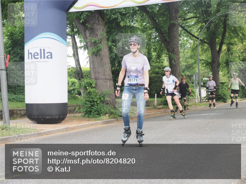 29.06.2025 - hella hamburg halbmarathon KatJ http://msf.ph/oto/8204820 29.06.2025 09:32:02 Zwischen KM18-KM19  meine-sportfotos.de