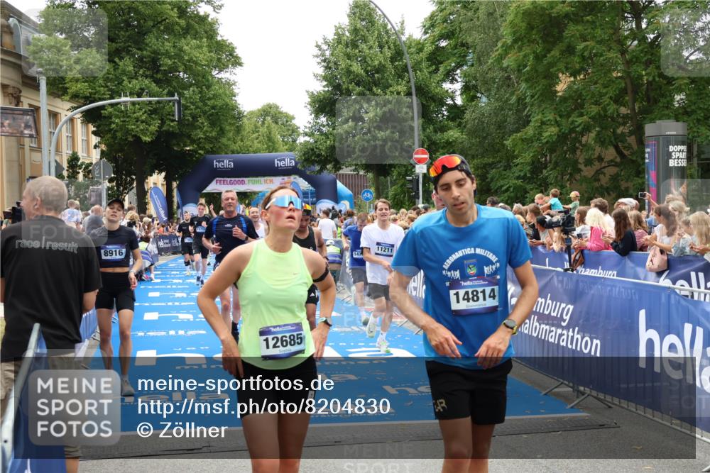 29.06.2025 - hella hamburg halbmarathon Zöllner http://msf.ph/oto/8204830 29.06.2025 10:48:22 Ziel 1537, 5129, 5528, 6923, 7367, 7599, 8216, 8916, 9770, 11211, 11467, 14797, 15629, 15735, 17745, 17982, 18963, 19127 meine-sportfotos.de