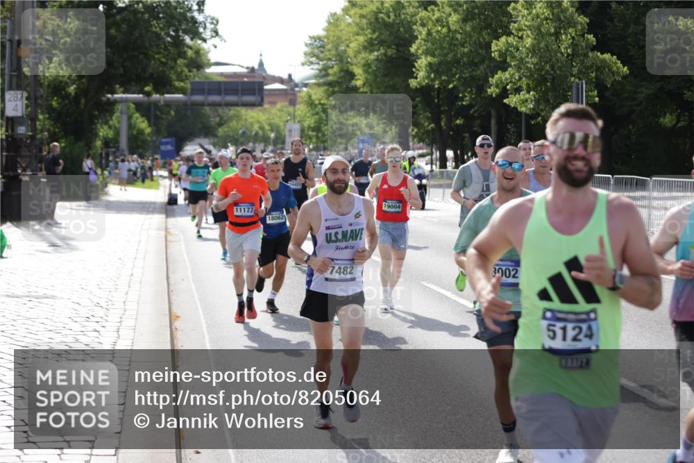 29.06.2025 - hella hamburg halbmarathon Jannik Wohlers http://msf.ph/oto/8205064 29.06.2025 09:48:30 Lombardsbrücke 1042, 1571, 1600, 2262, 2797, 3547, 4062, 4381, 5003, 5124, 5307, 6047, 6993, 7310, 7482, 8002, 8121, 8571, 9640, 9643, 10190, 10451, 10738, 11106, 11177, 11423, 12044, 12091, 12739, 13137, 13372, 13755, 13940, 14820, 15161, 15382, 15744, 17078, 17612, 18004, 18062, 18259, 18614, 19004 meine-sportfotos.de