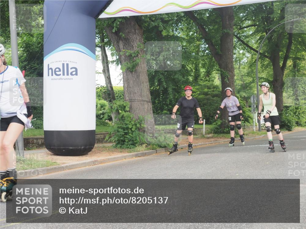 29.06.2025 - hella hamburg halbmarathon KatJ http://msf.ph/oto/8205137 29.06.2025 09:32:04 Zwischen KM18-KM19  meine-sportfotos.de