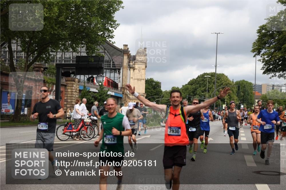 29.06.2025 - hella hamburg halbmarathon Yannick Fuchs http://msf.ph/oto/8205181 29.06.2025 10:44:51 20KM 1461, 1466, 1750, 1817, 2207, 2880, 3654, 4077, 4346, 4816, 5018, 5115, 6027, 6662, 6712, 6795, 7052, 7134, 7397, 7583, 7930, 7932, 8117, 8205, 8572, 8704, 8819, 9057, 11214, 11356, 12016, 12949, 13008, 13687, 13701, 13808, 13875, 14034, 14125, 14626, 15362, 15395, 15720, 16285, 16291, 17129, 17179, 17221, 17384, 18006, 18182, 18394, 18413, 18489 meine-sportfotos.de