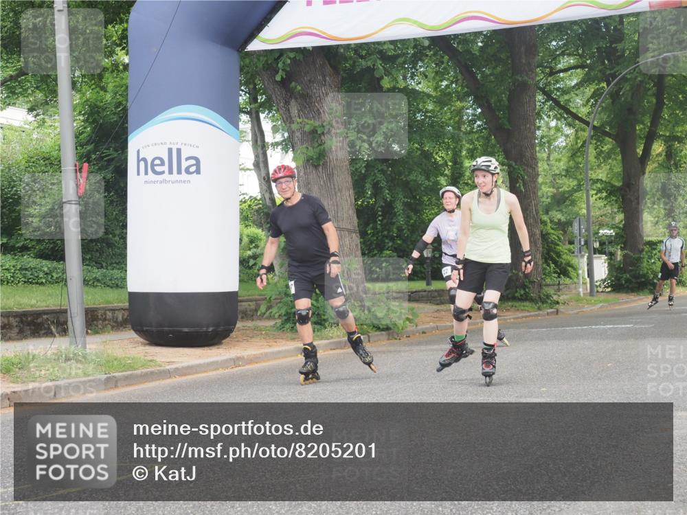 29.06.2025 - hella hamburg halbmarathon KatJ http://msf.ph/oto/8205201 29.06.2025 09:32:05 Zwischen KM18-KM19  meine-sportfotos.de