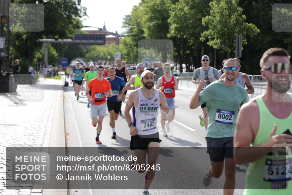 29.06.2025 - hella hamburg halbmarathon Jannik Wohlers http://msf.ph/oto/8205245 29.06.2025 09:48:30 Lombardsbrücke 1042, 1571, 1600, 2262, 2797, 3547, 4062, 4381, 5003, 5124, 5307, 6047, 6993, 7310, 7482, 8002, 8121, 8571, 9640, 9643, 10190, 10451, 10738, 11106, 11177, 11423, 12044, 12091, 12739, 13137, 13372, 13755, 13940, 14820, 15161, 15382, 15744, 17078, 17612, 18004, 18062, 18259, 18614, 19004 meine-sportfotos.de