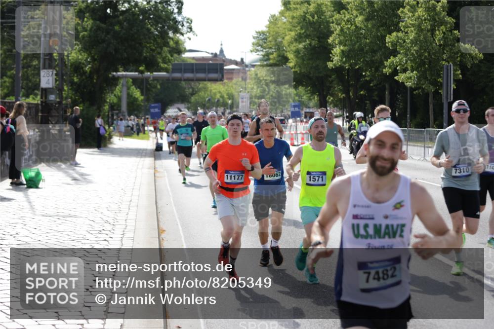 29.06.2025 - hella hamburg halbmarathon Jannik Wohlers http://msf.ph/oto/8205349 29.06.2025 09:48:31 Lombardsbrücke 1042, 1571, 1600, 2262, 2797, 3547, 4062, 4381, 5003, 5124, 5307, 6047, 6993, 7310, 7482, 7743, 8002, 8121, 9640, 9643, 10190, 10451, 10738, 11106, 11177, 11423, 12044, 12091, 12739, 13137, 13372, 13755, 13940, 14820, 15161, 15382, 15744, 17078, 17612, 18004, 18062, 18614, 19004 meine-sportfotos.de
