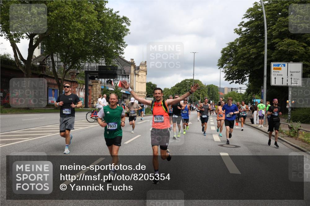 29.06.2025 - hella hamburg halbmarathon Yannick Fuchs http://msf.ph/oto/8205354 29.06.2025 10:44:52 20KM 1461, 1466, 1750, 1817, 2207, 2880, 3654, 4077, 4346, 4816, 5018, 5115, 6027, 6662, 6712, 6795, 7052, 7134, 7397, 7583, 7930, 7932, 8117, 8205, 8572, 8704, 8819, 9057, 11214, 11422, 12016, 12949, 13008, 13687, 13701, 13808, 13875, 14034, 14125, 14626, 15362, 15395, 15720, 16285, 16291, 17129, 17179, 17221, 17384, 18006, 18182, 18394, 18413, 18489 meine-sportfotos.de
