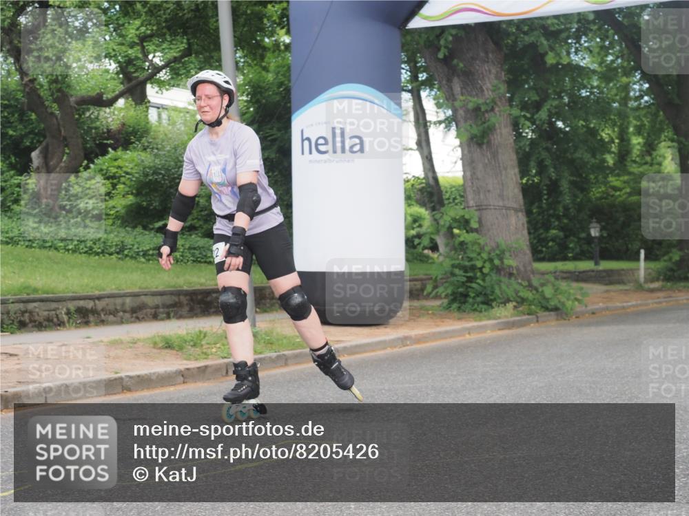 29.06.2025 - hella hamburg halbmarathon KatJ http://msf.ph/oto/8205426 29.06.2025 09:32:06 Zwischen KM18-KM19  meine-sportfotos.de
