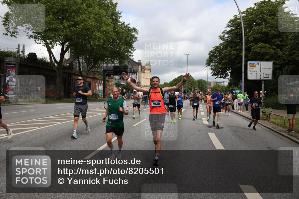 29.06.2025 - hella hamburg halbmarathon Yannick Fuchs http://msf.ph/oto/8205501 29.06.2025 10:44:52 20KM 1461, 1466, 1750, 1817, 2207, 2880, 3654, 4077, 4346, 4816, 5018, 5115, 6027, 6662, 6712, 6795, 7052, 7134, 7397, 7583, 7930, 7932, 8117, 8205, 8572, 8704, 8819, 9057, 11214, 11422, 12016, 12949, 13008, 13687, 13701, 13808, 13875, 14034, 14125, 14626, 15362, 15395, 15720, 16285, 16291, 17129, 17179, 17221, 17384, 18006, 18182, 18394, 18413, 18489 meine-sportfotos.de