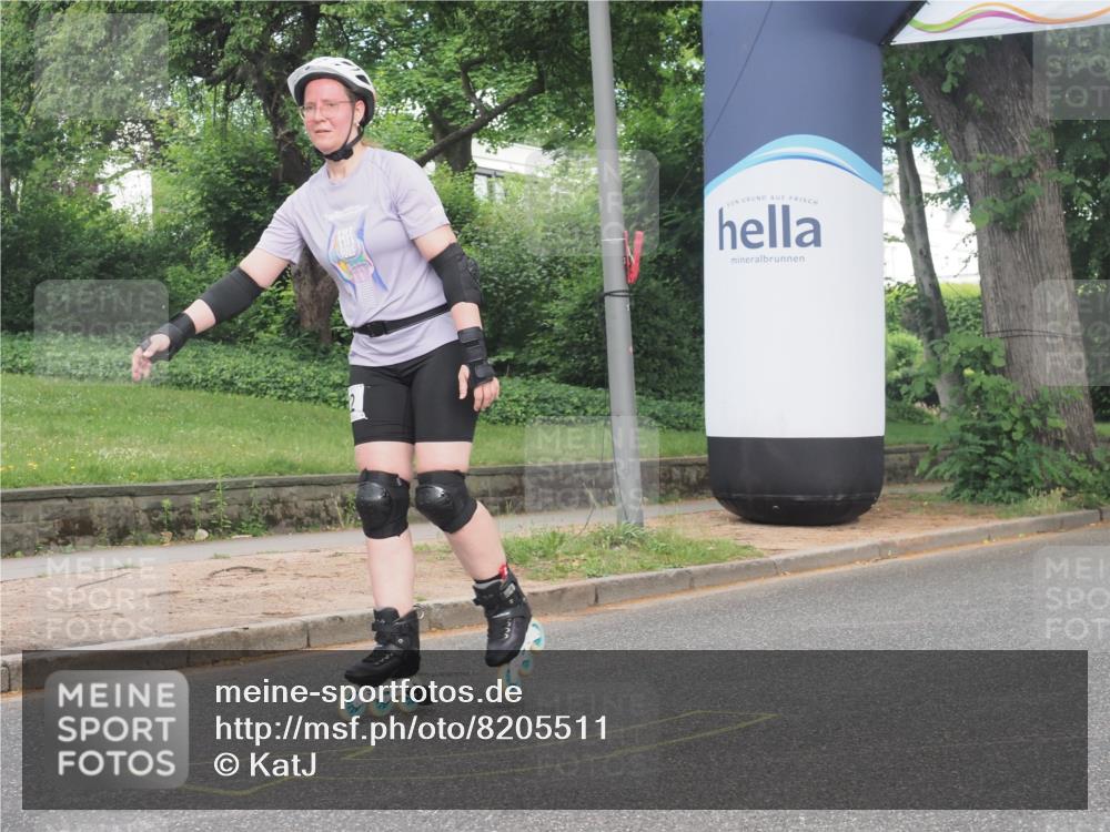 29.06.2025 - hella hamburg halbmarathon KatJ http://msf.ph/oto/8205511 29.06.2025 09:32:07 Zwischen KM18-KM19  meine-sportfotos.de