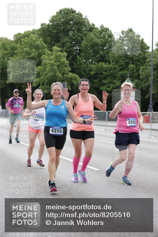 29.06.2025 - hella hamburg halbmarathon Jannik Wohlers http://msf.ph/oto/8205516 29.06.2025 10:25:56 Lombardsbrücke 1300, 3617, 4267, 4268, 4315, 4844, 6159, 6905, 7929, 8306, 8357, 8674, 8942, 11107, 12826, 12827, 13264, 14726, 14930, 17712 meine-sportfotos.de
