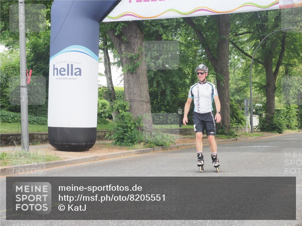 29.06.2025 - hella hamburg halbmarathon KatJ http://msf.ph/oto/8205551 29.06.2025 09:32:08 Zwischen KM18-KM19  meine-sportfotos.de